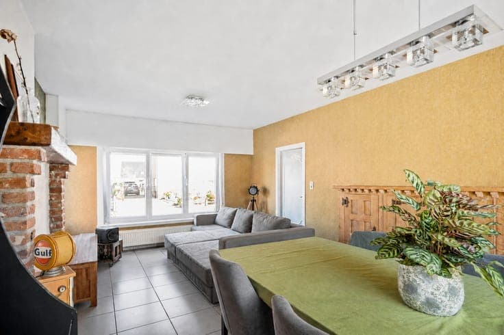 Op te frissen instapklare woning met 3 slpkrs en tuin te ...