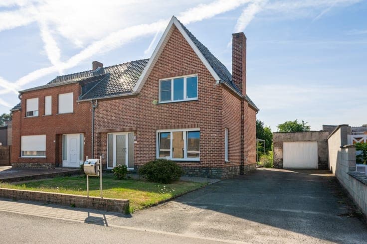 Op te frissen instapklare woning met 3 slpkrs en tuin te ...