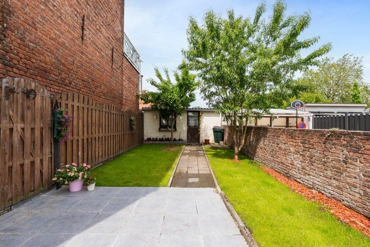 Move-in ready home with Scheldt view