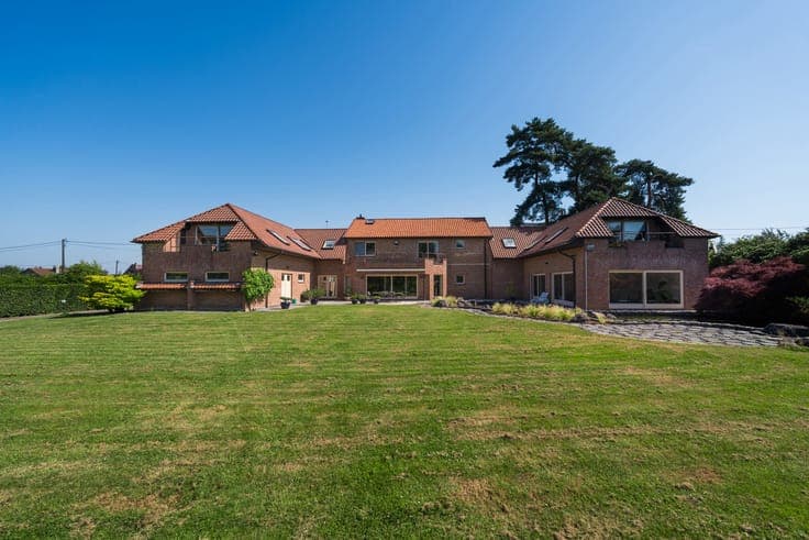 Superbe villa sur 1ha32 - Possibilité propriété équestre