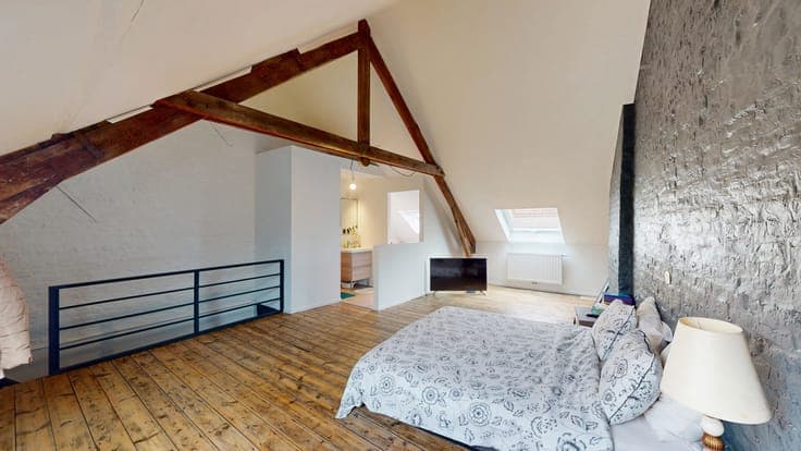 Just a stone's throw from Braine-l'Alleud station – 3-bedroo