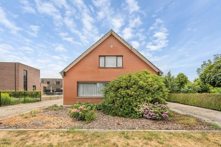 Sale - House Heusden-Zolder - 299,000 €