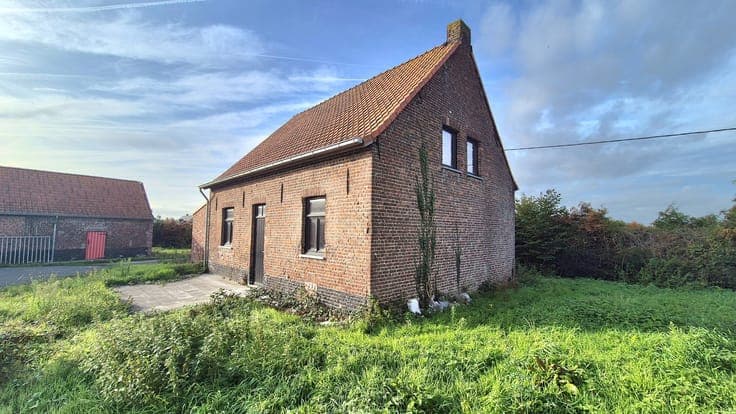 Authentieke hoeve met alleenstaande woning, garage en sta...