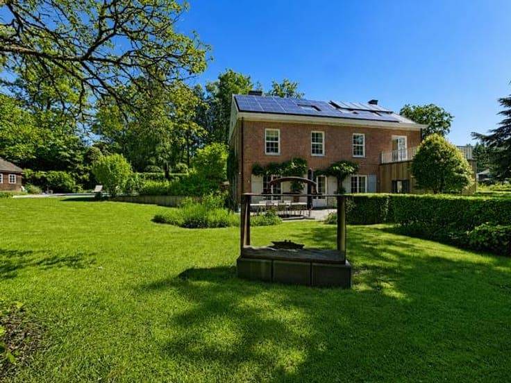 Stunning villa with pool - Bechet neighborhood