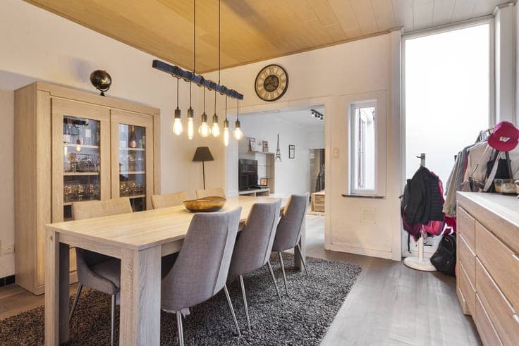 Ready-to-move home with a lot of potential in Harelbeke