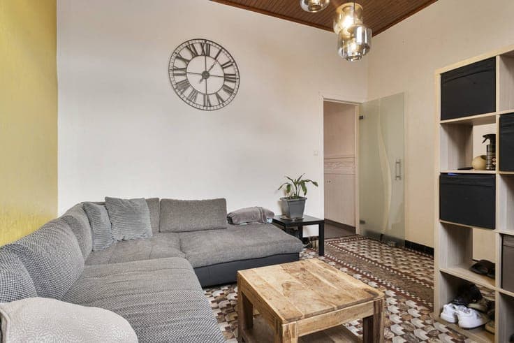 Ready-to-move home with a lot of potential in Harelbeke