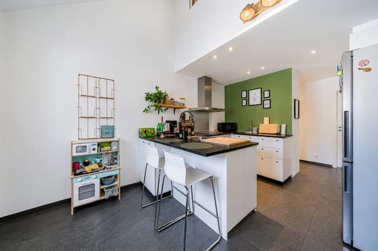 2-Bedroom House with Garden, Terrace, and Garage - Arlon.
