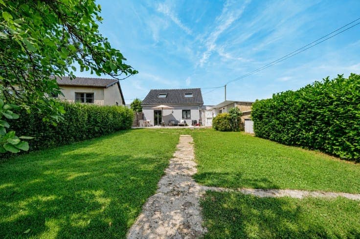 2-Bedroom House with Garden, Terrace, and Garage - Arlon.