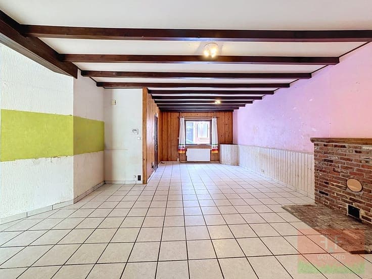 Gezinswoning met 7 slaapkamers, garage en tuin te Aalst