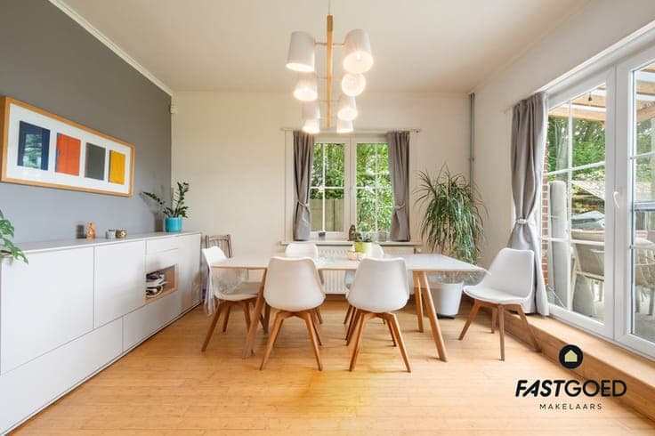 Riante villa met tuin en garage op prime locatie