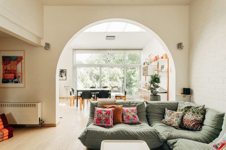 Unique architect-designed home by Jo Crepain + building plot