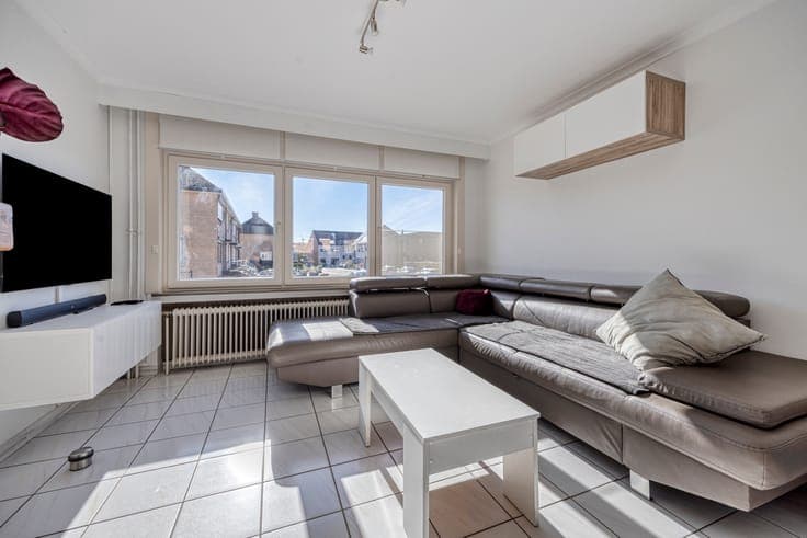 INSTAPKLARE, ENERGIEZUINIGE WONING NABIJ HET CENTRUM VAN ...