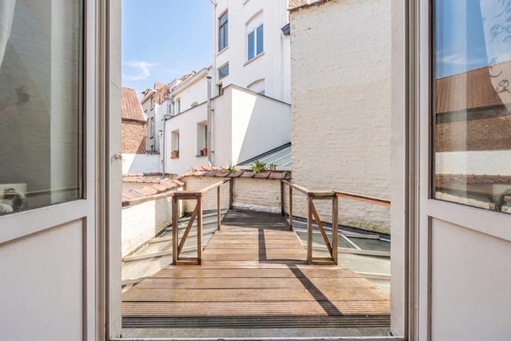A charming family home in a privileged setting.
