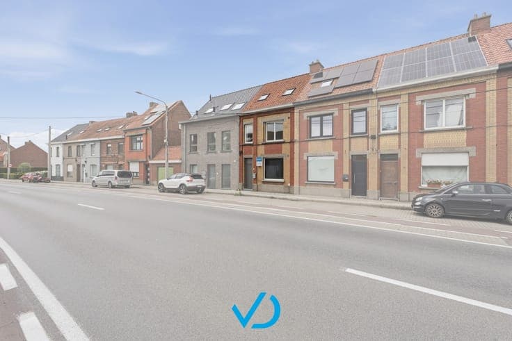 Instapklare, volledig gerenoveerde woning met zonnige tui...