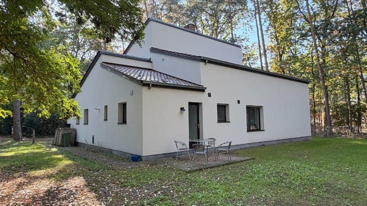 Charmante vernieuwde villa van 231m² op 20 are