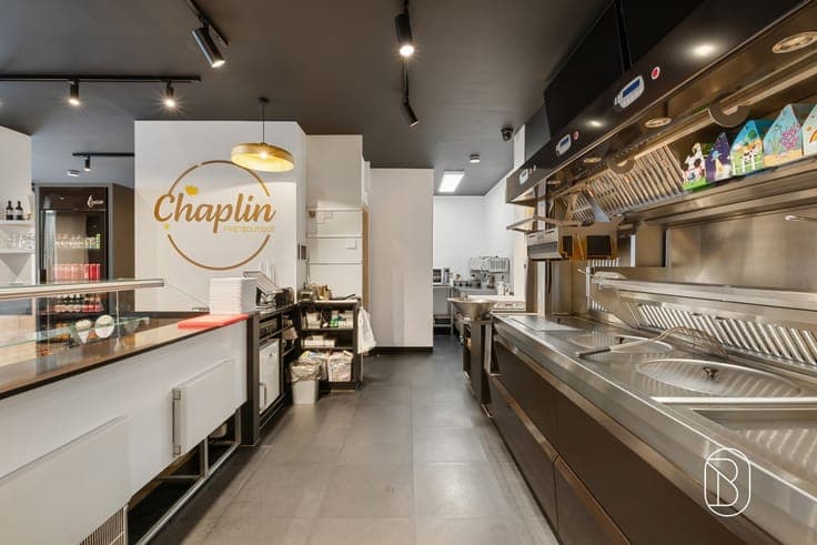 Prime-location chip shop and move-in-ready duplex apartment