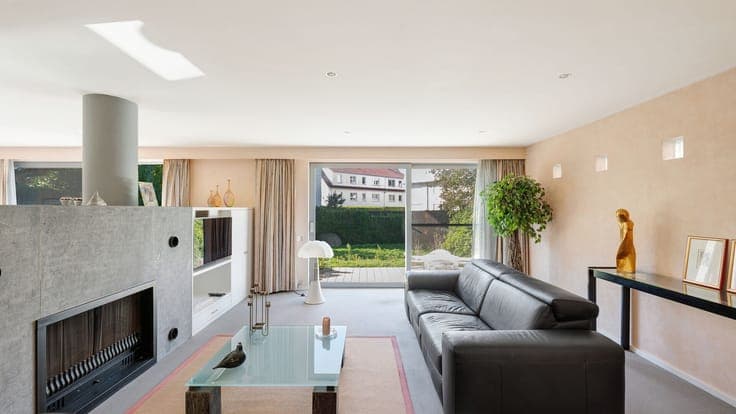 Detached architectural villa in a quiet location near Zegeme