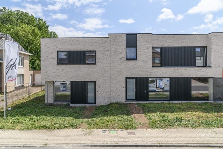 Gesloten nieuwbouwwoning nabij het dorpscentrum Haaltert