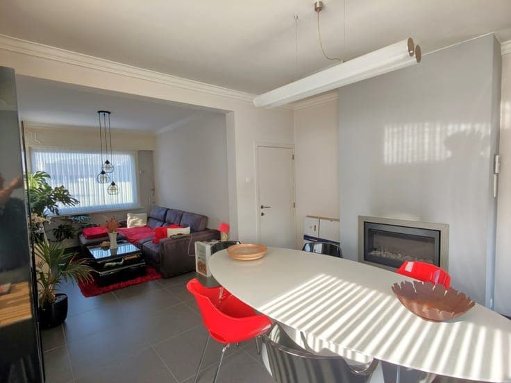 HALFOPEN WONING / 3 SLPK / 314m² / ZUIDWEST GERICHTE TUIN