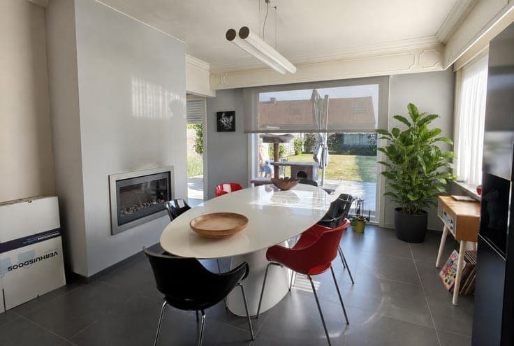 HALFOPEN WONING / 3 SLPK / 314m² / ZUIDWEST GERICHTE TUIN