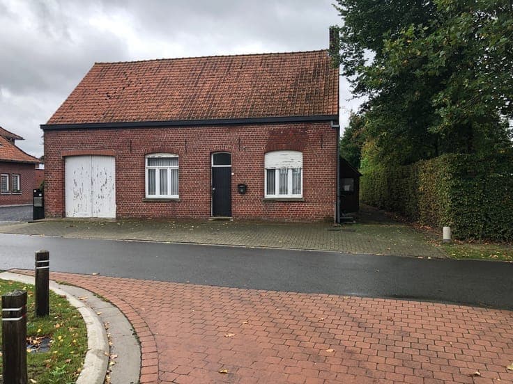 Renovation project for sale in Ruddervoorde