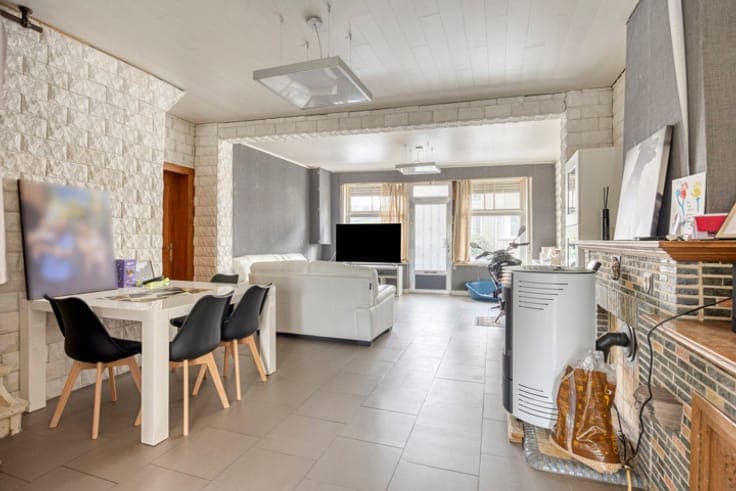 A 4-bedroom property, 970 m² plot in Erondegem