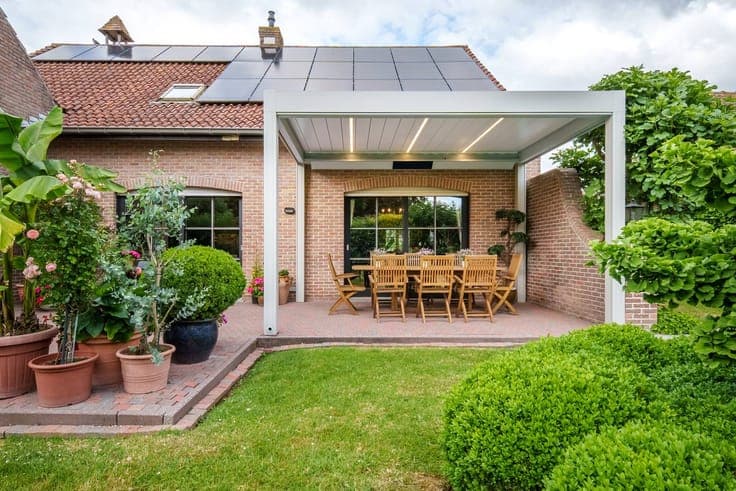 Charming fermette-style house for sale in Merkem on 885m²