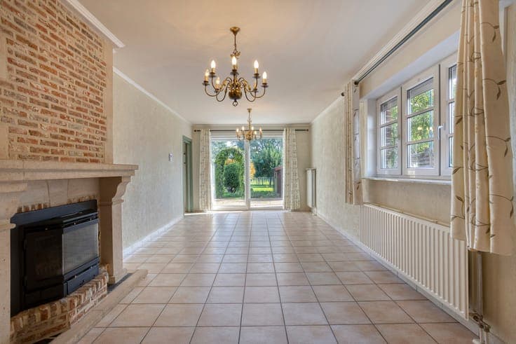 House with 3 bedrooms, garage and big garden