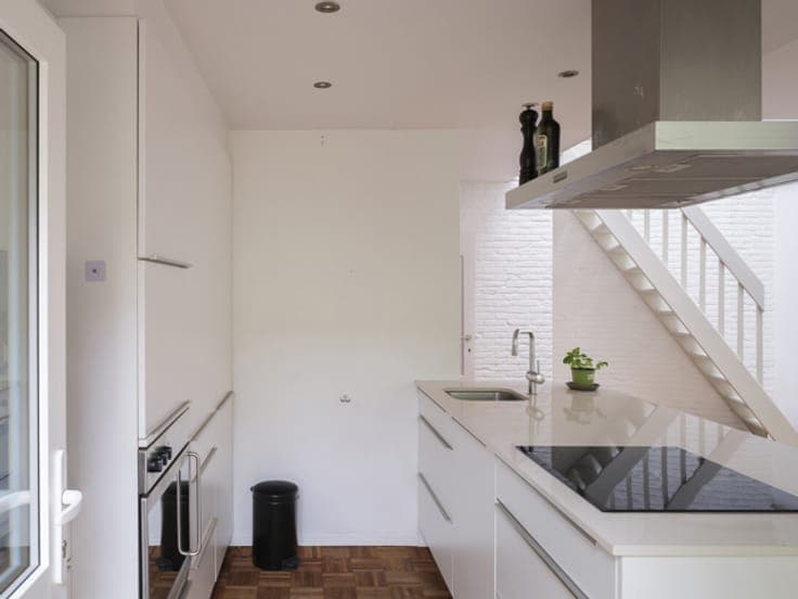 A ready-to-move-in 4-bedroom family home with a garage in Le