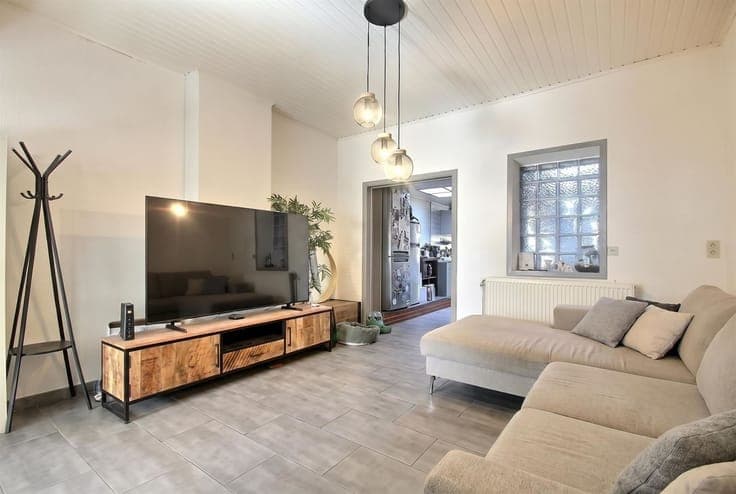 Maison familiale 2 chambres avec grand jardin à Herseaux