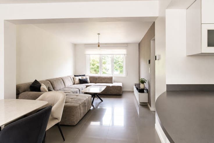 Pleasant house with garden in a convenient location