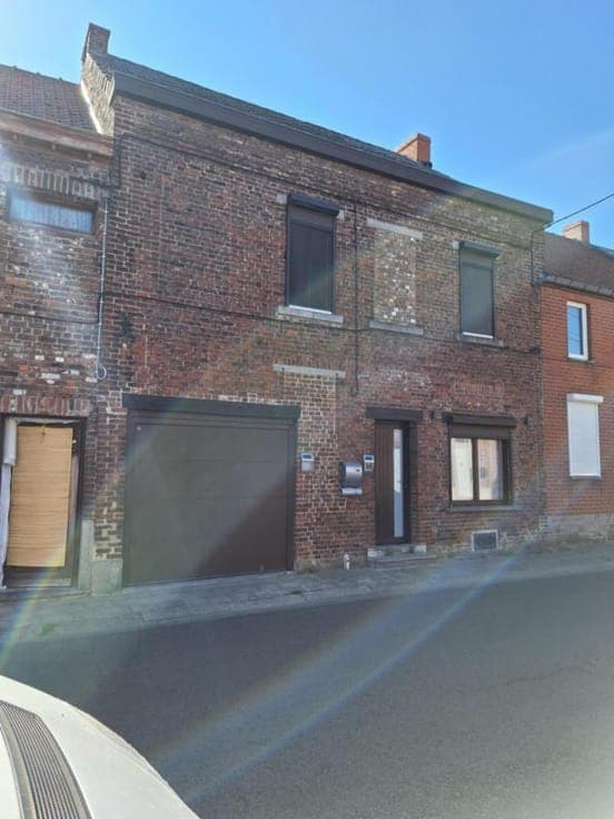 House in Dour