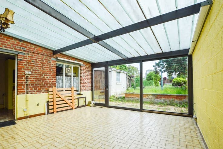 House in Courcelles
