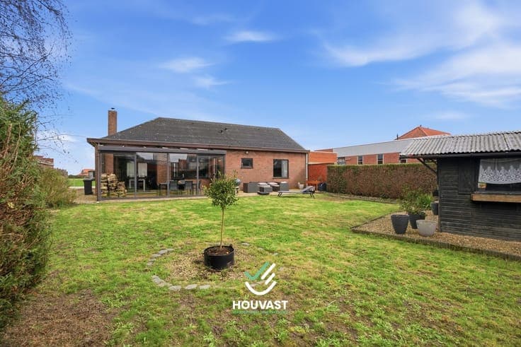 Te koop - Instapklare woning met 3 slaapkamers in het cha...