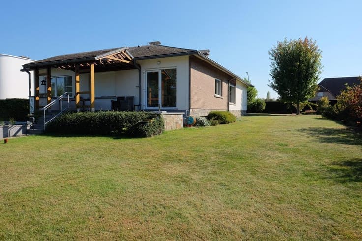 Characterful Detached Bungalow with Spacious Garden.