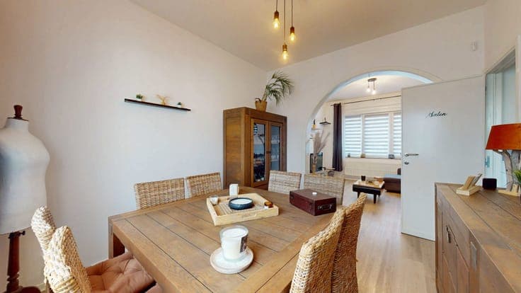 BASILIQUE - Renovated 2-bedroom house with study and garden