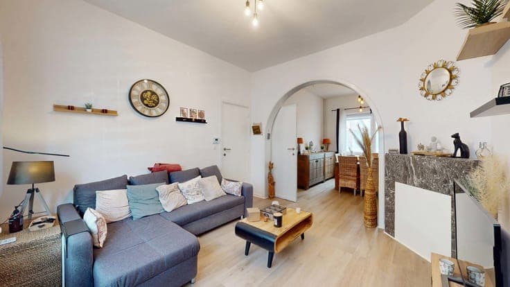 BASILIQUE - Renovated 2-bedroom house with study and garden