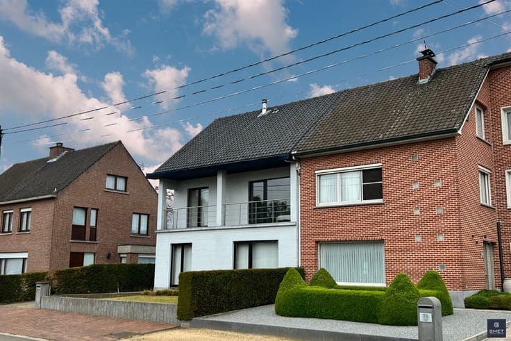 CHARMANTE HOB MET 3 SLK, GAR. EN TUIN