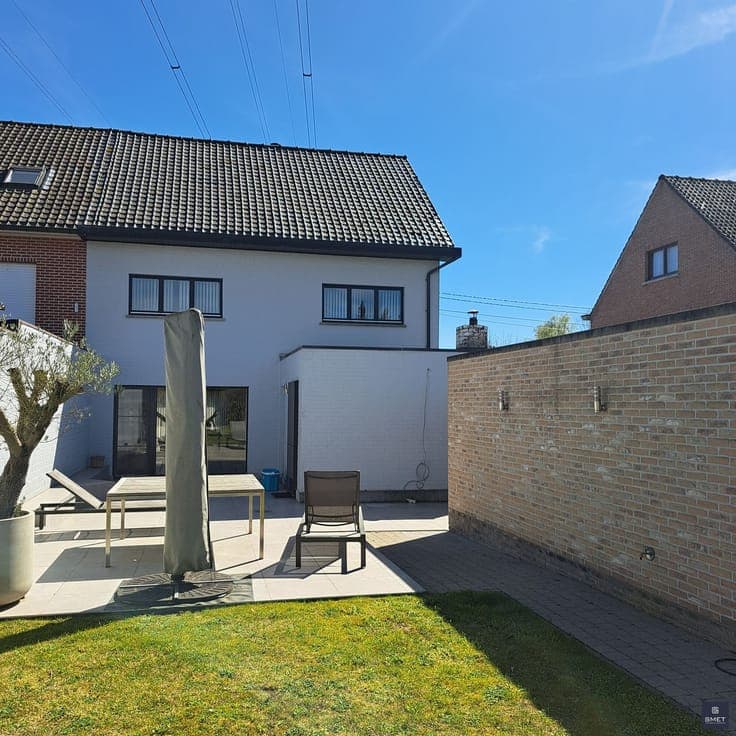 CHARMANTE HOB MET 3 SLK, GAR. EN TUIN