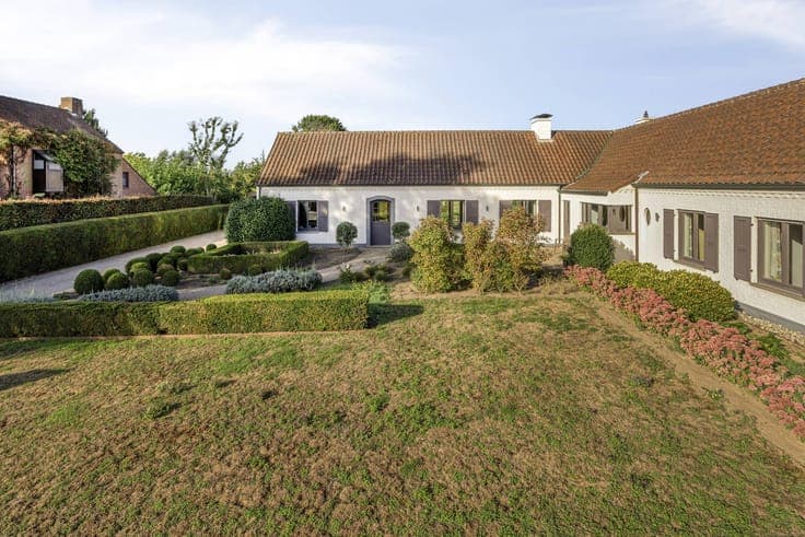 Charming bungalow on a beautiful plot in Merelbeke