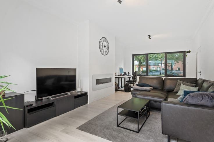 Uitstekend gelegen woning met zuidwesttuin