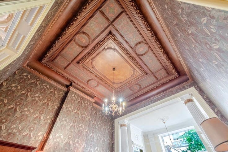 Superb Period Townhouse – Botanical Garden District !