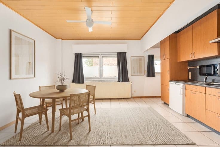 Semi-detached house in the centre of Niel