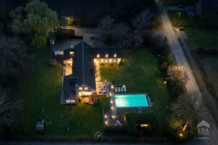 EXCEPTIONAL PROPERTY WITH INDEPENDENT ANNEX ON 33 ARES