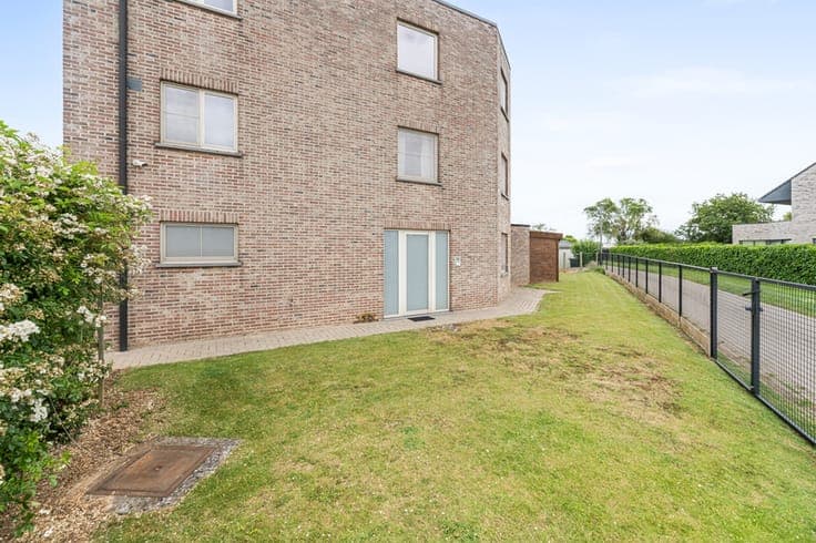 Semi-detached house with 5 bedrooms in Nossegem