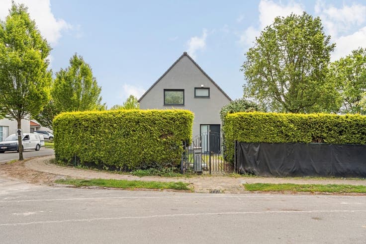 Move in Ready Family Home with 4 Bedrooms