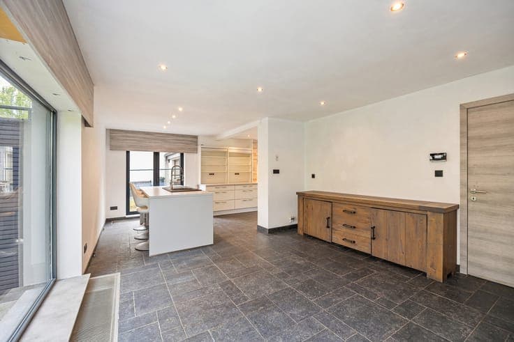 Move in Ready Family Home with 4 Bedrooms