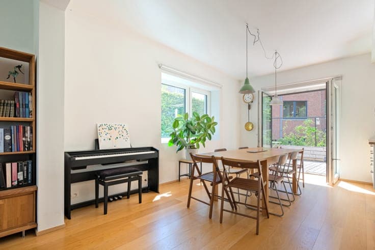 Woluwe Parc: Refurbished House S-W Garden Profess. Practice