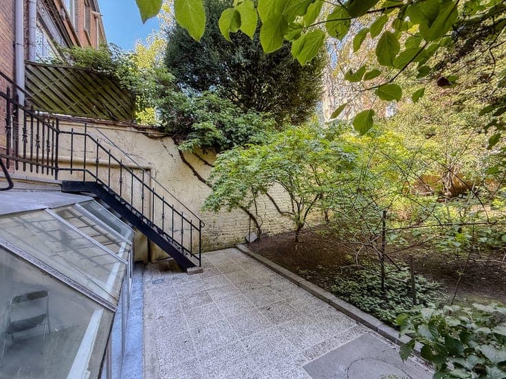 Churchill, beautiful 6 bedroom house + garage