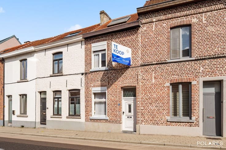 House with renovation potential in a prime location in Hever